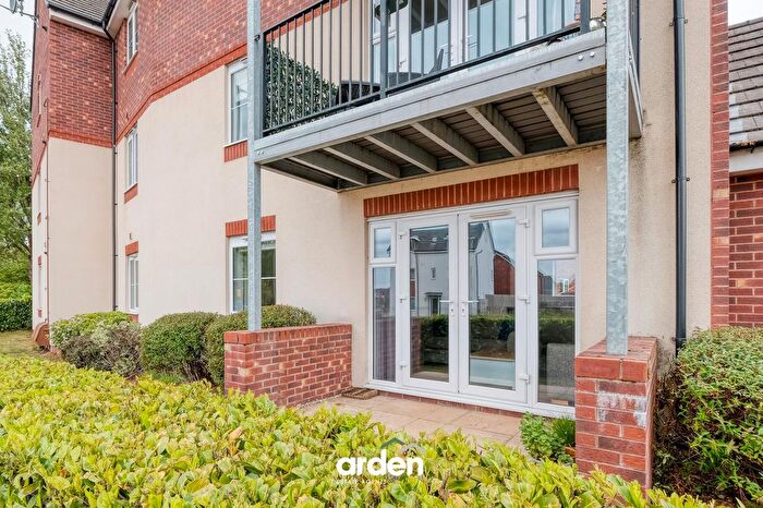 2 Bedroom Flat For Sale In Groveley Lane, Stirling House, B31