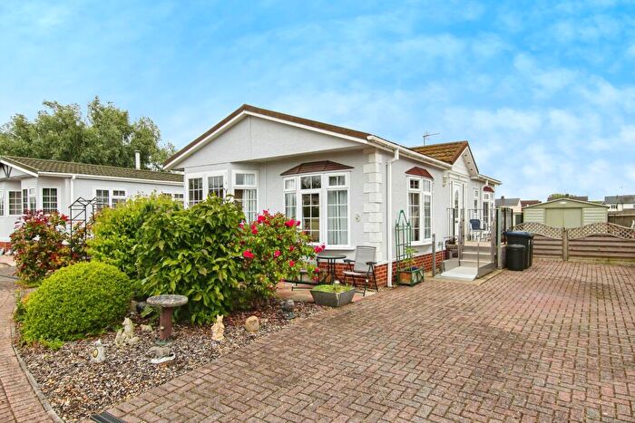 2 Bedroom Park Home For Sale In Bush Pastures, Carter Street, Fordham, Ely, CB7