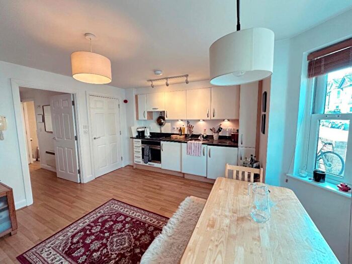 1 Bedroom Flat To Rent In Jeune Street St Clements, OX4