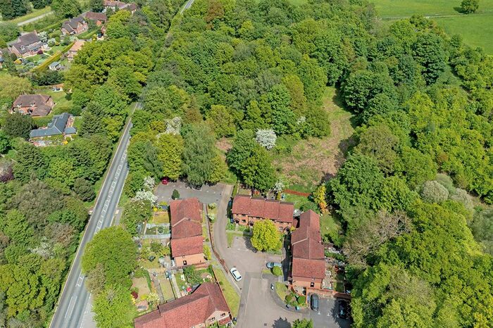 Land For Sale In Chamberlains Meadow, Heckfield, Hook, RG27