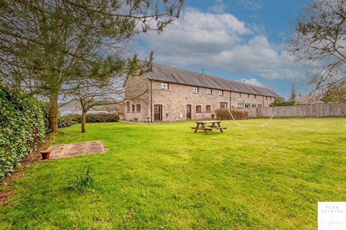 4 Bedroom Cottage For Sale In The Gables, West Ogwell Barton, Newton Abbot, TQ12