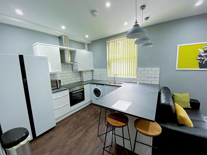 4 Bedroom House To Rent In Brookdale Road*, Liverpool, L15