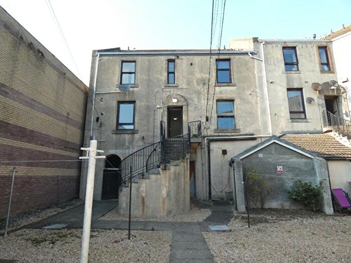 1 Bedroom Flat To Rent In Windmill Street, Saltcoats, Ayrshire, KA21