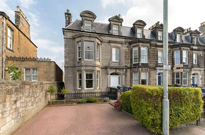 2 Bedroom Flat To Rent In , Mayfield Gardens, Edinburgh, EH9