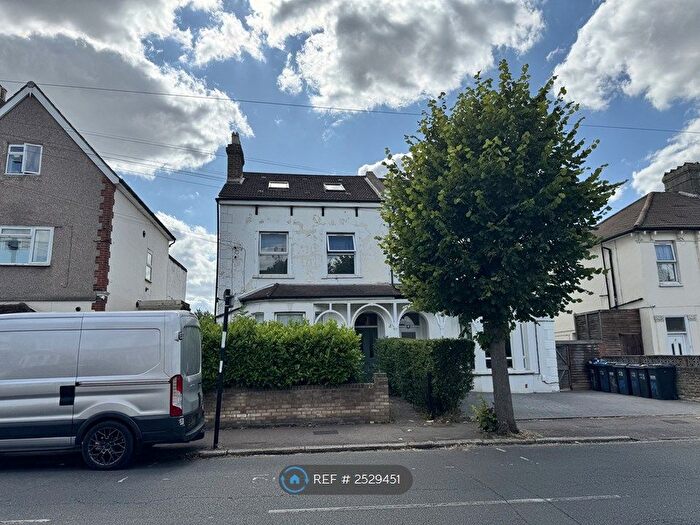 1 Bedroom Flat To Rent In Birchanger Road, London, SE25