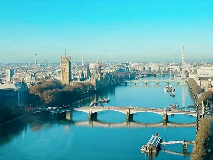 3 Bedroom Flat To Rent In Albert Embankment, London, SE1