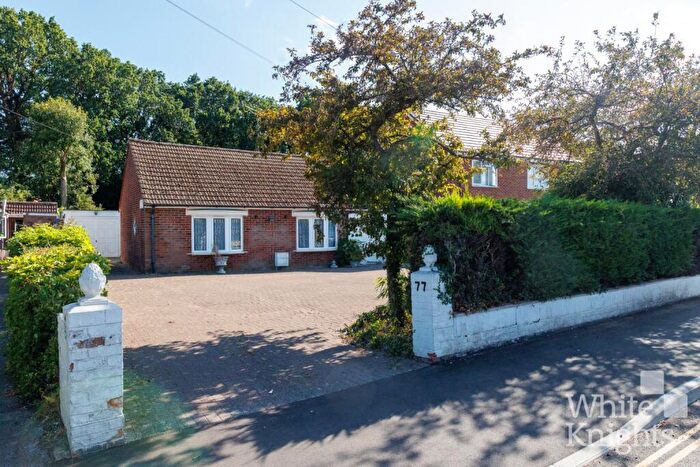 3 Bedroom Detached Bungalow For Sale In Woodlands Avenue, Woodley, Reading, Berkshire, RG5