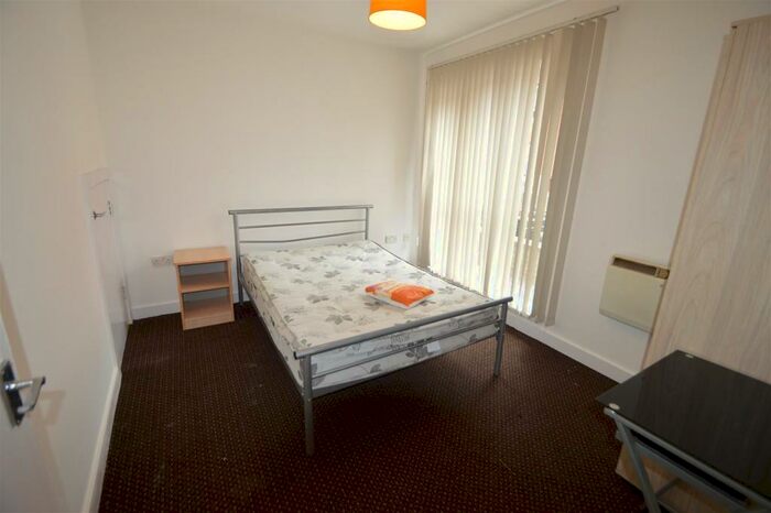 3 Bedroom House To Rent In Boston Street, Hulme, Manchester, M15