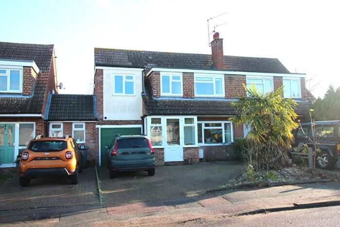 5 Bedroom Semi-Detached House For Sale In Garden Fields, Stebbing, CM6