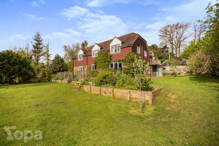 4 Bedroom Detached House For Sale In Marley Road, Maidstone, ME17