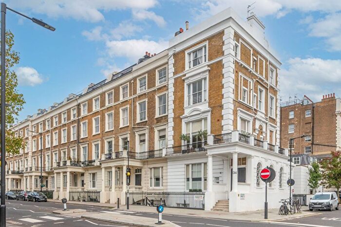 Studio To Rent In Gloucester Terrace, Bayswater, London, W2