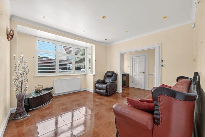5 Bedroom Property To Rent In Belmont Avenue, New Malden, KT3