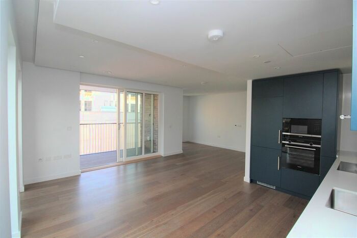 2 Bedroom Flat To Rent In Jubilee Walk, London, WC1X