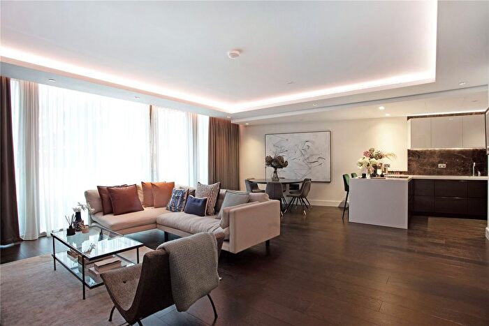 2 Bedroom Flat To Rent In Warwick Lane, Kensington, London, W14