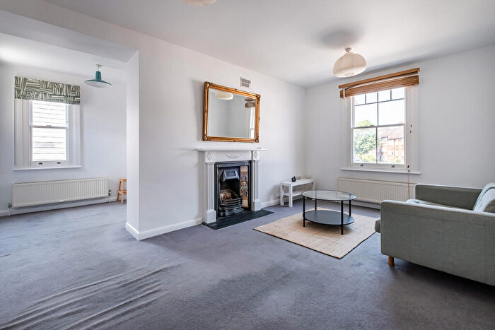 1 Bedroom Flat For Sale In Holmdale Road, London, NW6