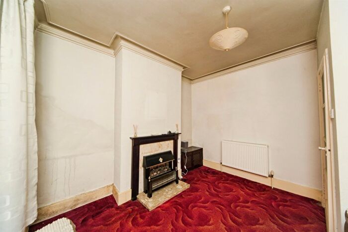 1 Bedroom Flat For Sale In Cornwall Road, Bexhill-On-Sea, TN39