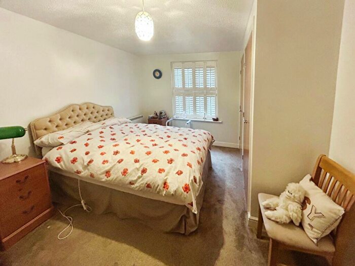 2 Bedroom Flat For Sale In Ellesmere Lodge, Ellesmere Road, Monton, M30