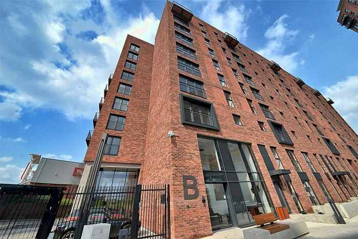 2 Bedroom Flat To Rent In Ordsall Lane, Salford, Greater Manchester, M5