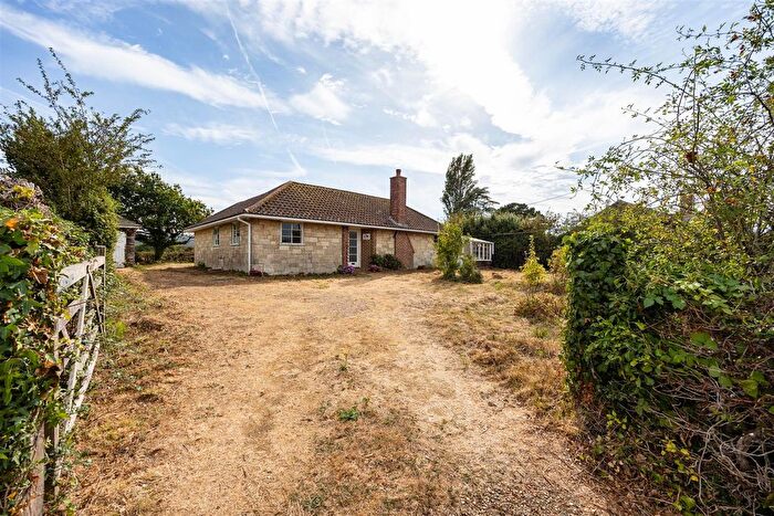 2 Bedroom Detached Bungalow For Sale In Newbridge, Isle Of Wight, PO41