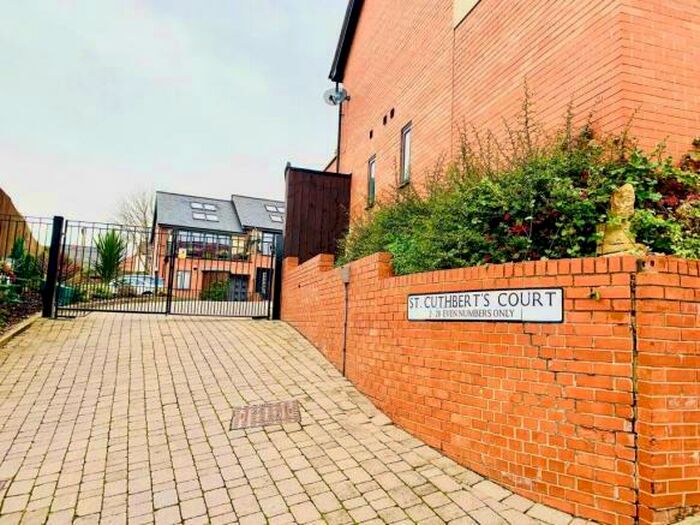 3 Bedroom Town House To Rent In St. Cuthberts Court, Lincoln, LN1