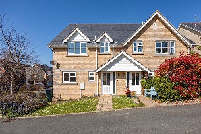 3 Bedroom Semi-Detached House To Rent In Millways, Freshwater, PO40