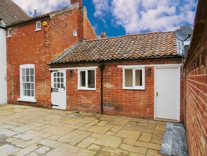 2 Bedroom Cottage To Rent In London Street, Swaffham, PE37