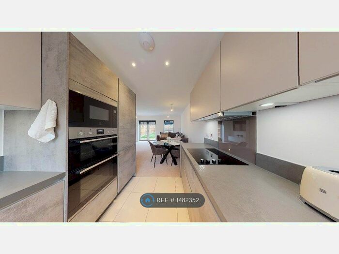 3 Bedroom Terraced House To Rent In Rodin Drive, Harlow, CM18