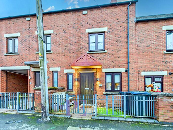 2 Bedroom Terraced House For Sale In New Street, Hinckley, LE10