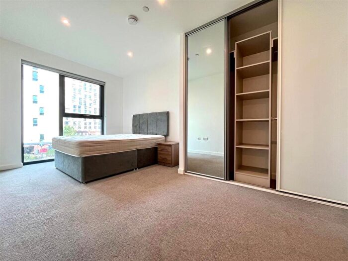 2 Bedroom Apartment To Rent In Windmill Street, Birmingham, B1
