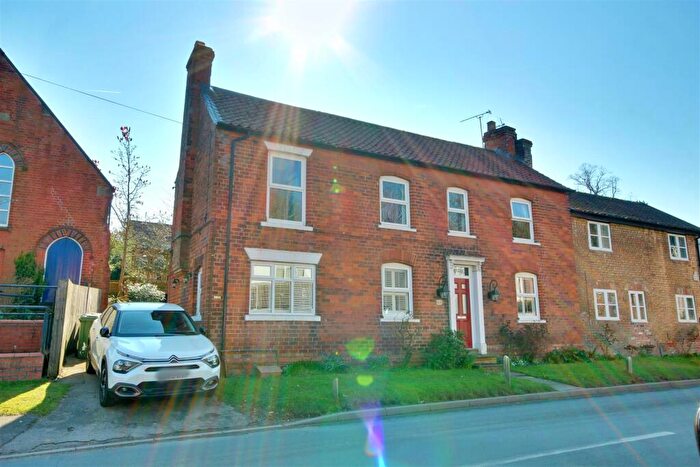 4 Bedroom Semi-Detached House For Sale In West End, Walkington, HU17