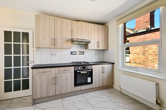 2 Bedroom Flat To Rent In Parkfield Road, Harrow, HA2