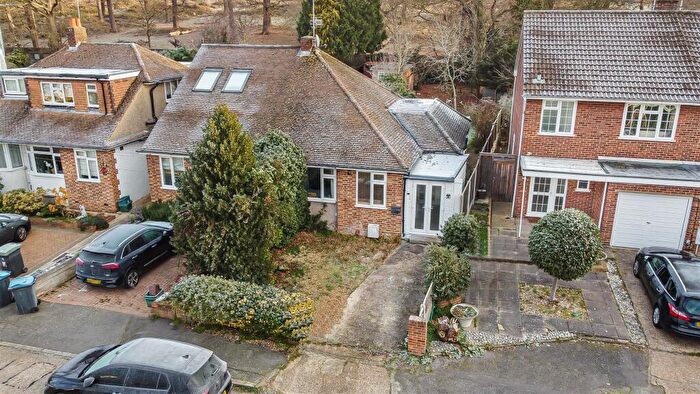 2 Bedroom Semi Detached House For Sale In Wingfield Road, Kingston Upon Thames, KT2