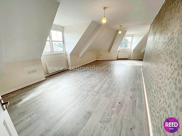 2 Bedroom Flat For Sale In Ness Road, Shoeburyness, SS3