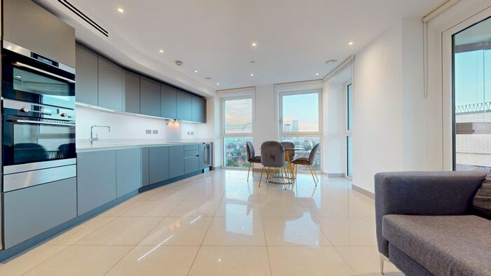 2 Bedroom Flat To Rent In Conquest Tower, Southwark, SE1