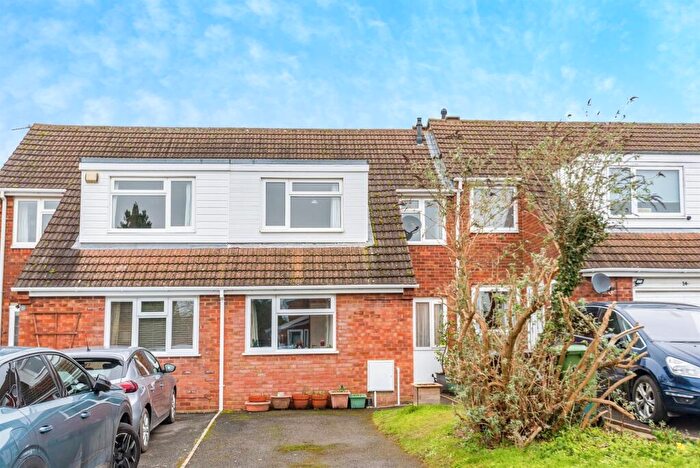 3 Bedroom Terraced House For Sale In Hamilton Road, Thame, OX9