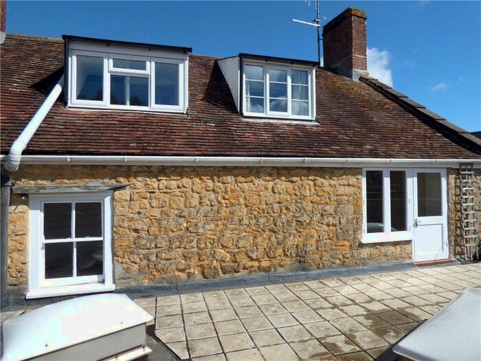 2 Bedroom Apartment To Rent In Greenhill, Sherborne, Dorset, DT9