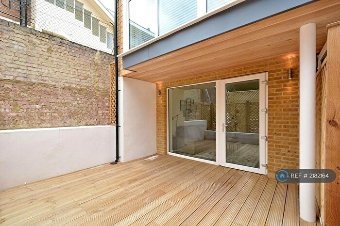 2 Bedroom Flat To Rent In Wendon Street, London, E3