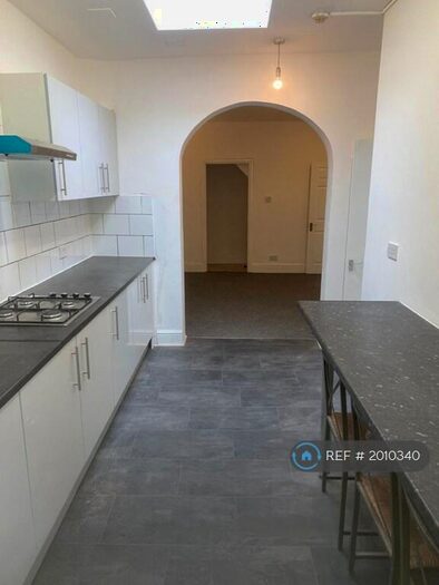 4 Bedroom Terraced House To Rent In Foster Street, Bristol, BS5