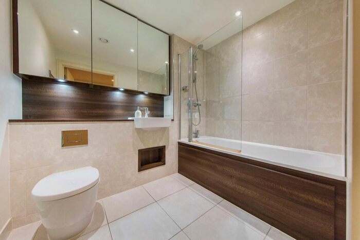 1 Bedroom Flat To Rent In Enterprise Way, Wandsworth, London, SW18