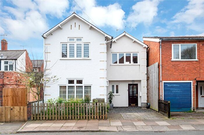 3 Bedroom Detached House For Sale In South Knighton Road, South Knighton, Leicester, LE2