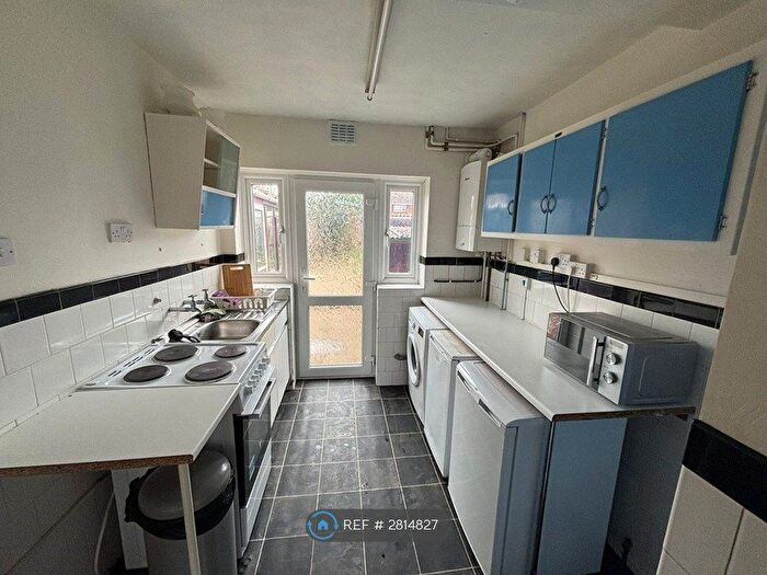 3 Bedroom End Of Terrace House To Rent In Sunnybank Avenue, Coventry, CV3