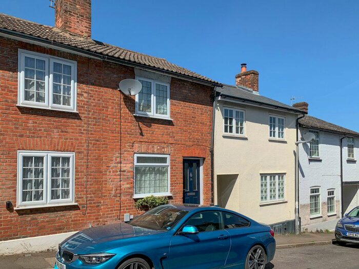 2 Bedroom Property To Rent In Highfield Road, Berkhamsted, HP4