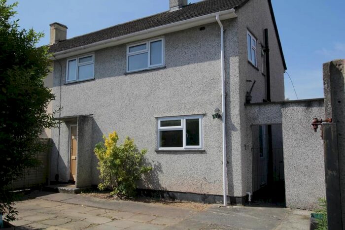 3 Bedroom Property To Rent In Middleton Road, Bristol, BS11