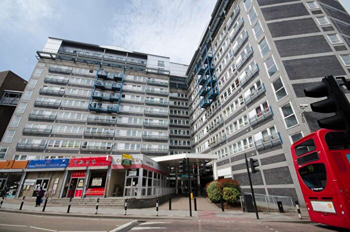 2 Bedroom Flat For Sale In Calderwood Street, Woolwich, London, SE18