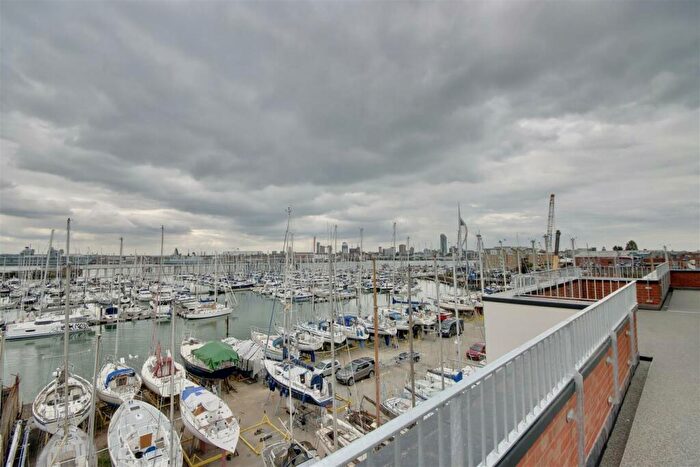 1 Bedroom Flat To Rent In Mumby Road, Gosport, PO12