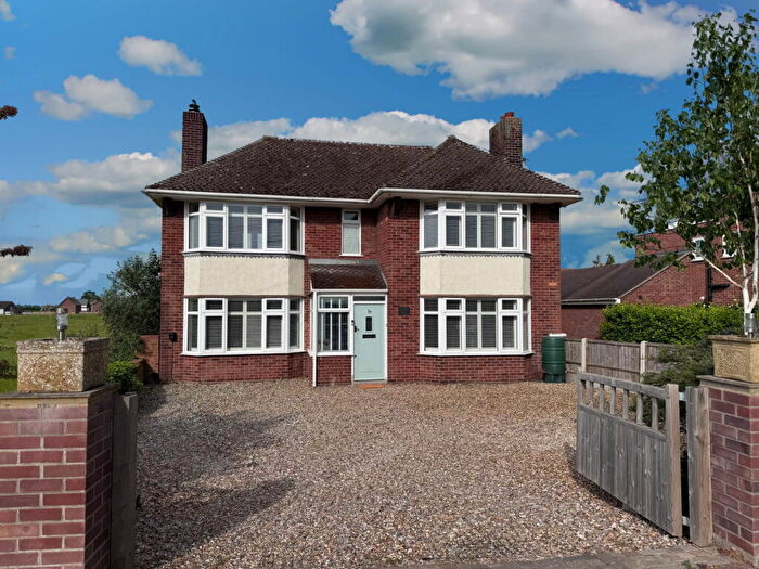 4 Bedroom Detached House For Sale In Station Road, Isleham, CB7