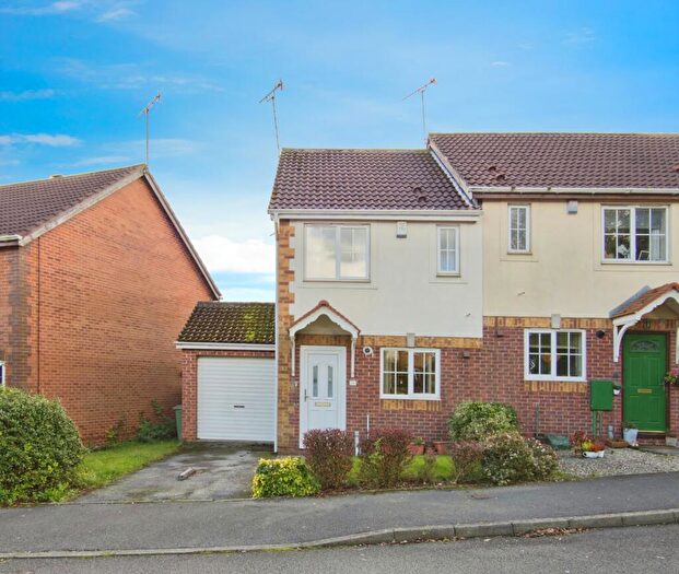 2 Bedroom Semi-Detached House For Sale In Shunters Drift, Barlborough, Chesterfield, Derbyshire, S43