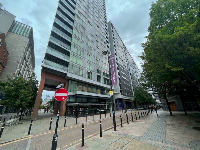 1 Bedroom Apartment For Sale In Great Northern Tower, Watson Street, Manchester, M3