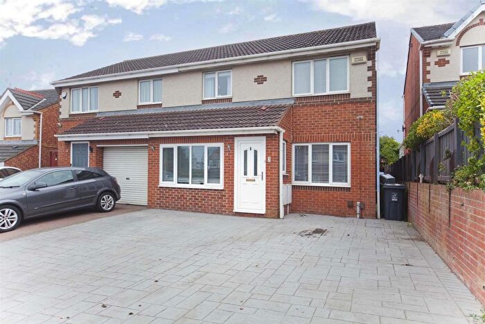 3 Bedroom Semi Detached House For Sale In Falcon Road, Hartlepool, TS26