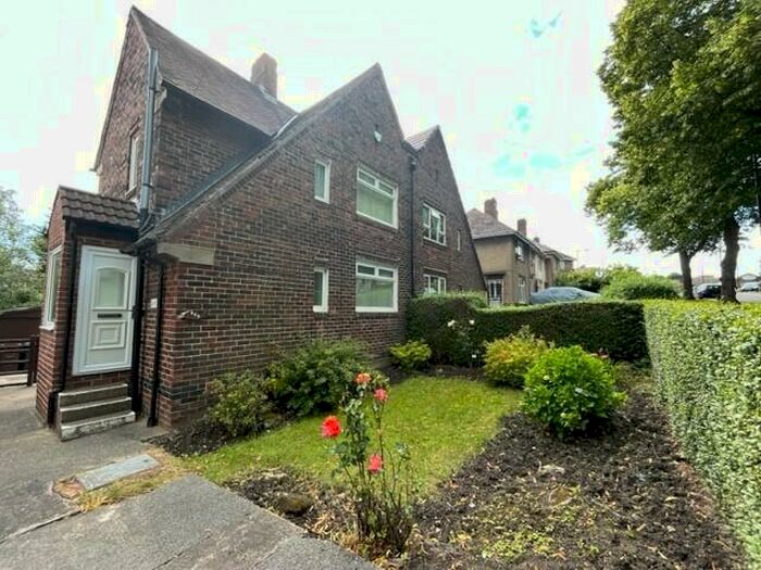 2 Bedroom Semi-Detached House To Rent In Deerlands Avenue, Sheffield, S5